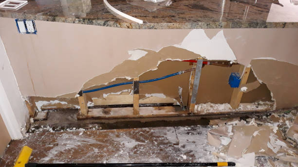 Best Residential water damage restoration  in Aberdeen, WA